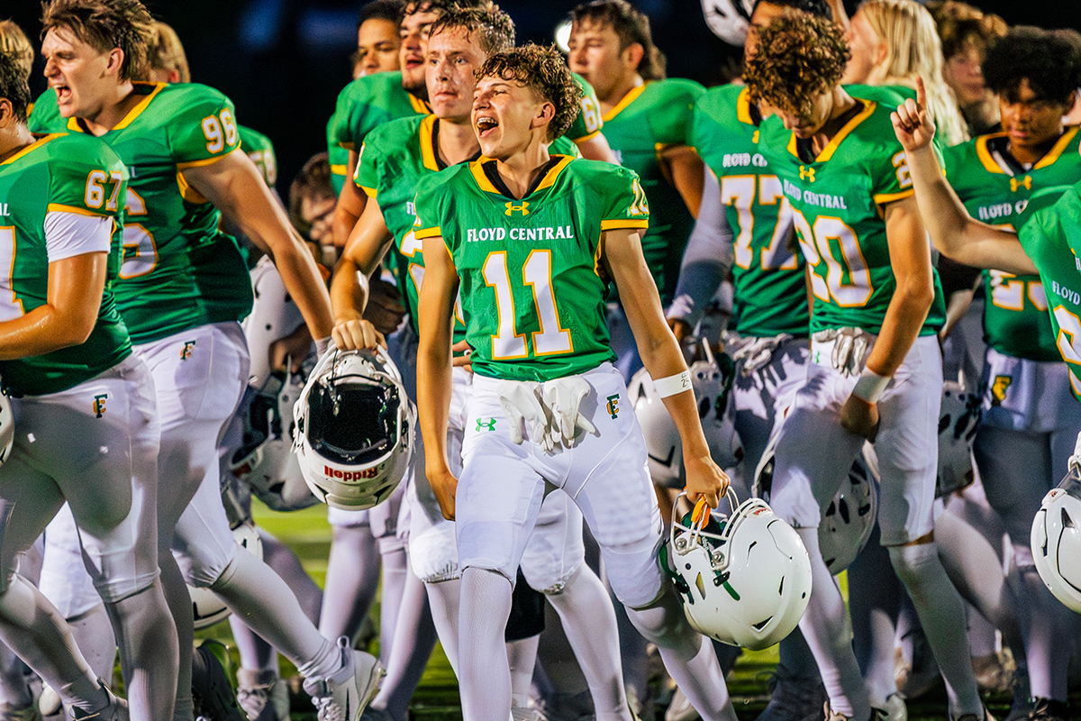 GALLERY: Football Kickoff Scrimmage