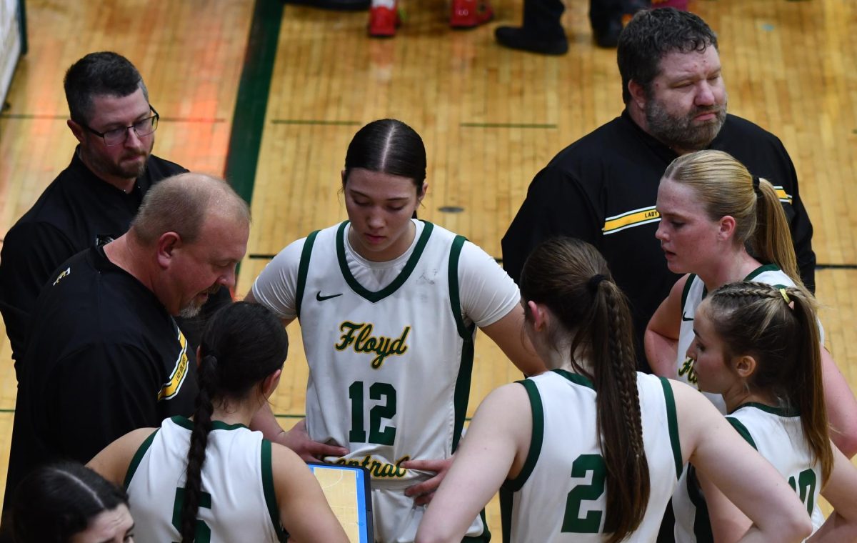 GALLERY: Varsity Girls Basketball